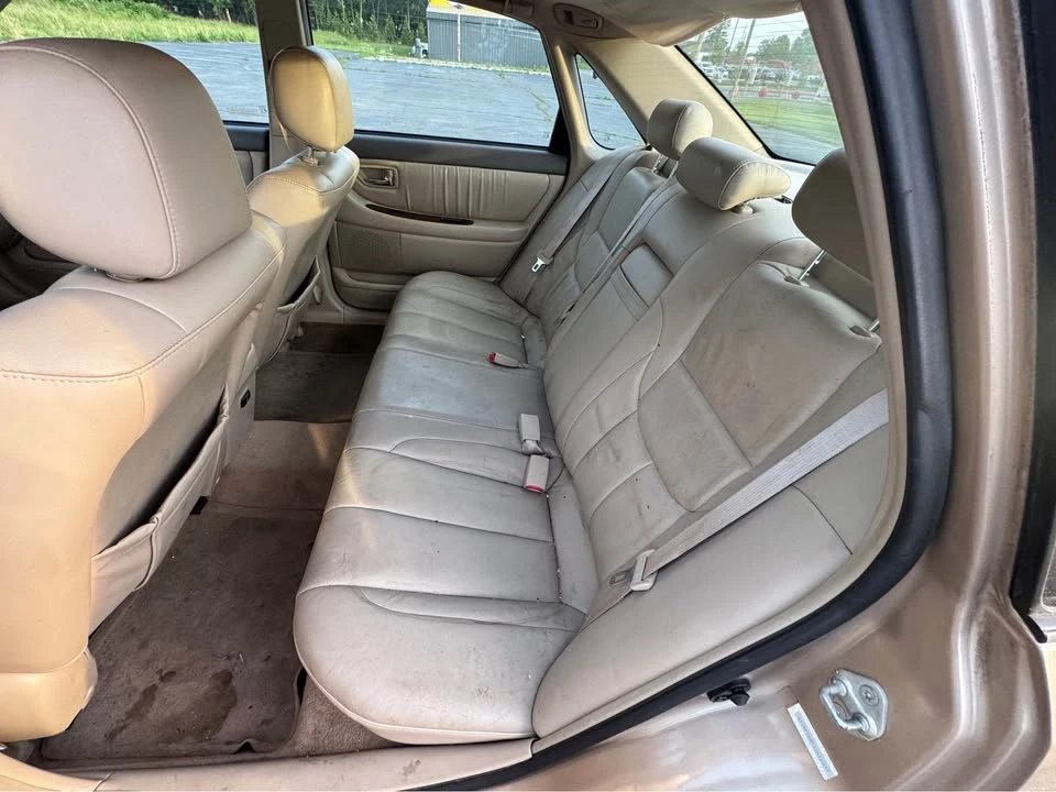2001 Toyota Avalon 2nd Gen - Image 10 of 14