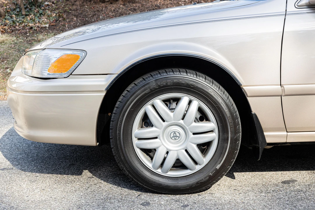 2001 Toyota Camry 4th Gen - Image 12 of 31