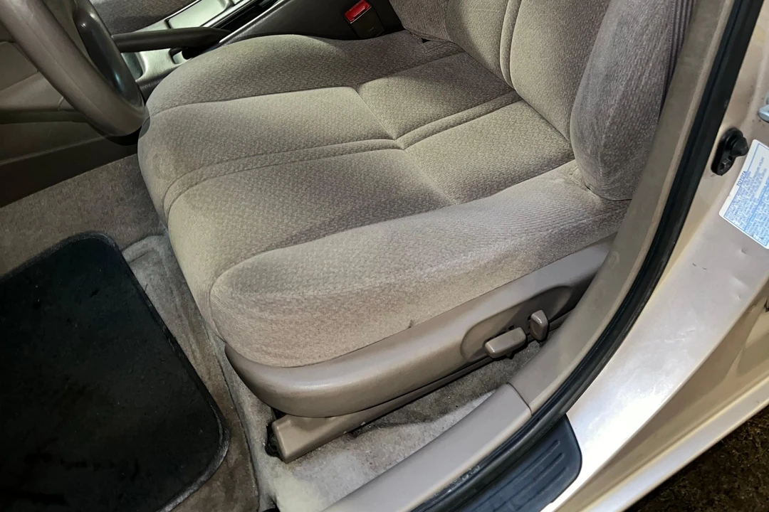 2001 Toyota Camry 4th Gen - Image 28 of 31
