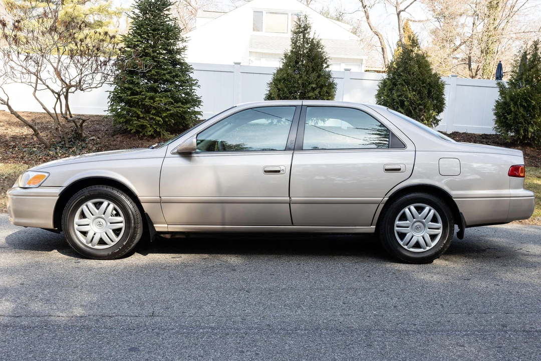 2001 Toyota Camry 4th Gen - Image 3 of 31