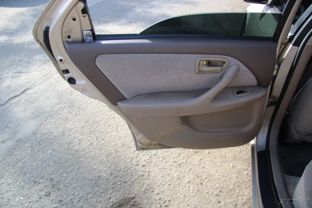 2001 Toyota Camry 4th Gen - Image 13 of 21