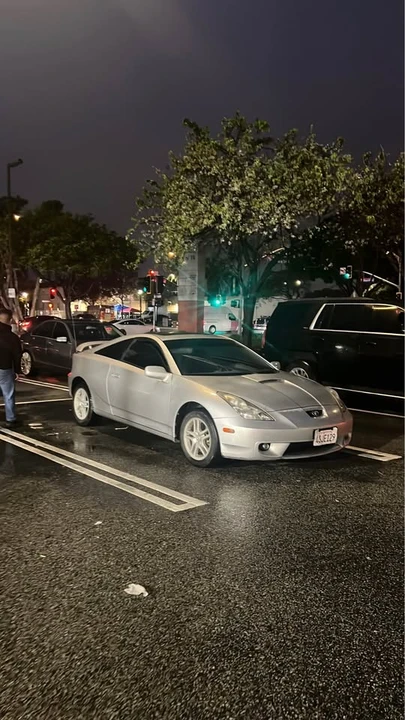 2001 Toyota Celica 7th Gen - Image 2 of 2