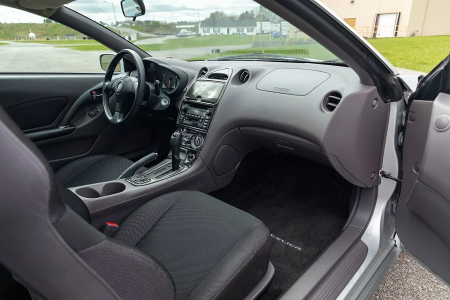 2001 Toyota Celica 7th Gen - Image 18 of 31