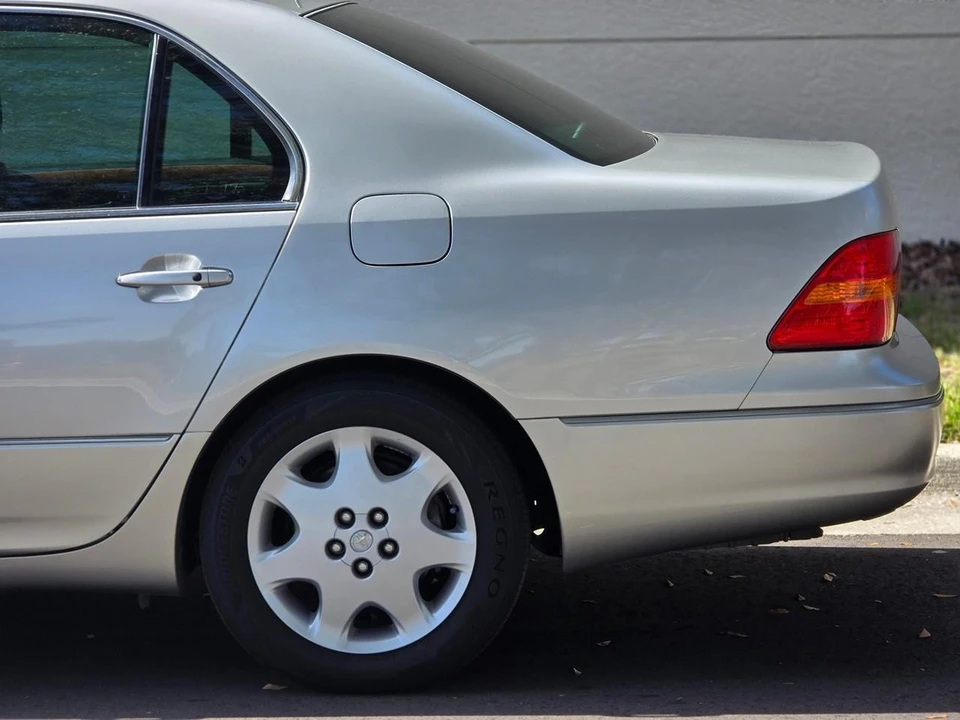 2001 Toyota Celsior 3rd Gen - Image 12 of 21