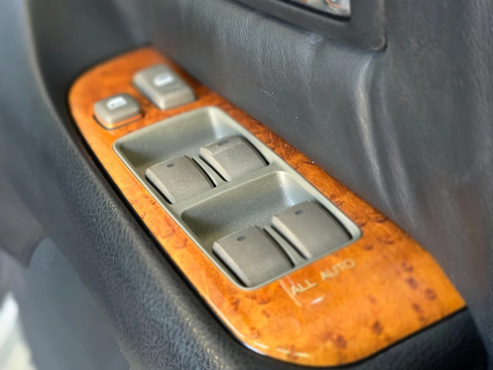 2001 Toyota Celsior 3rd Gen - Image 8 of 21