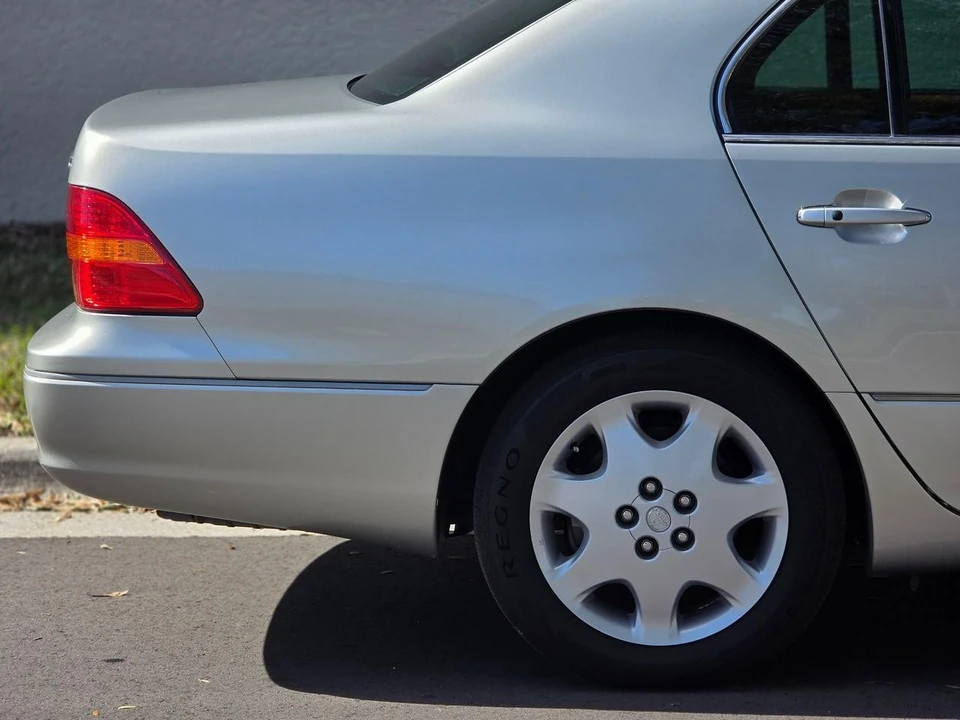 2001 Toyota Celsior 3rd Gen - Image 13 of 21