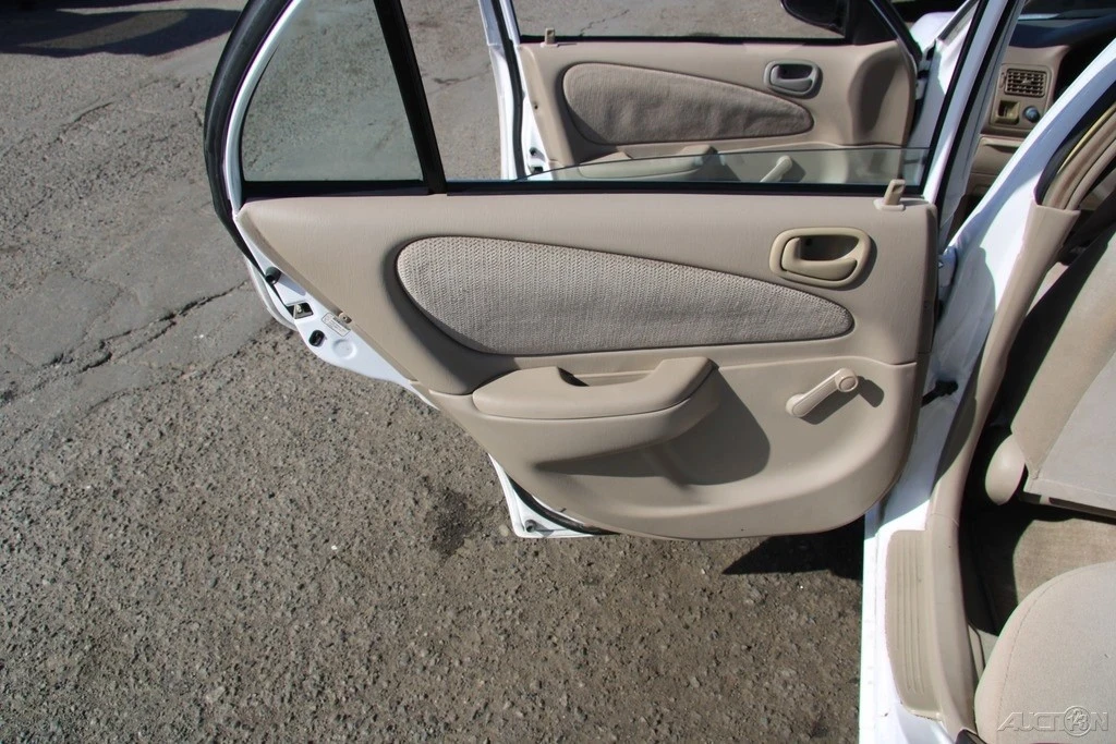 2001 Toyota Corolla 8th Gen - Image 18 of 21