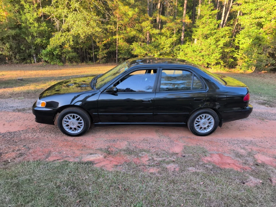 2001 Toyota Corolla 8th Gen - Image 2 of 11