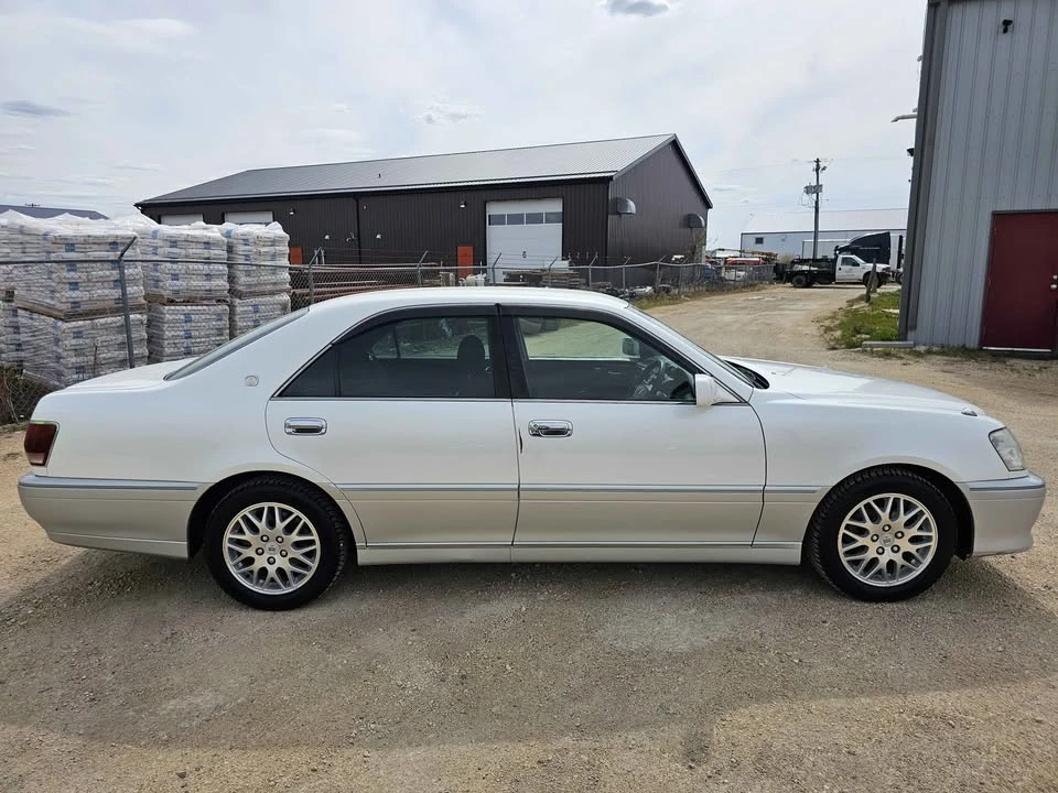 2001 Toyota Crown - Image 4 of 17