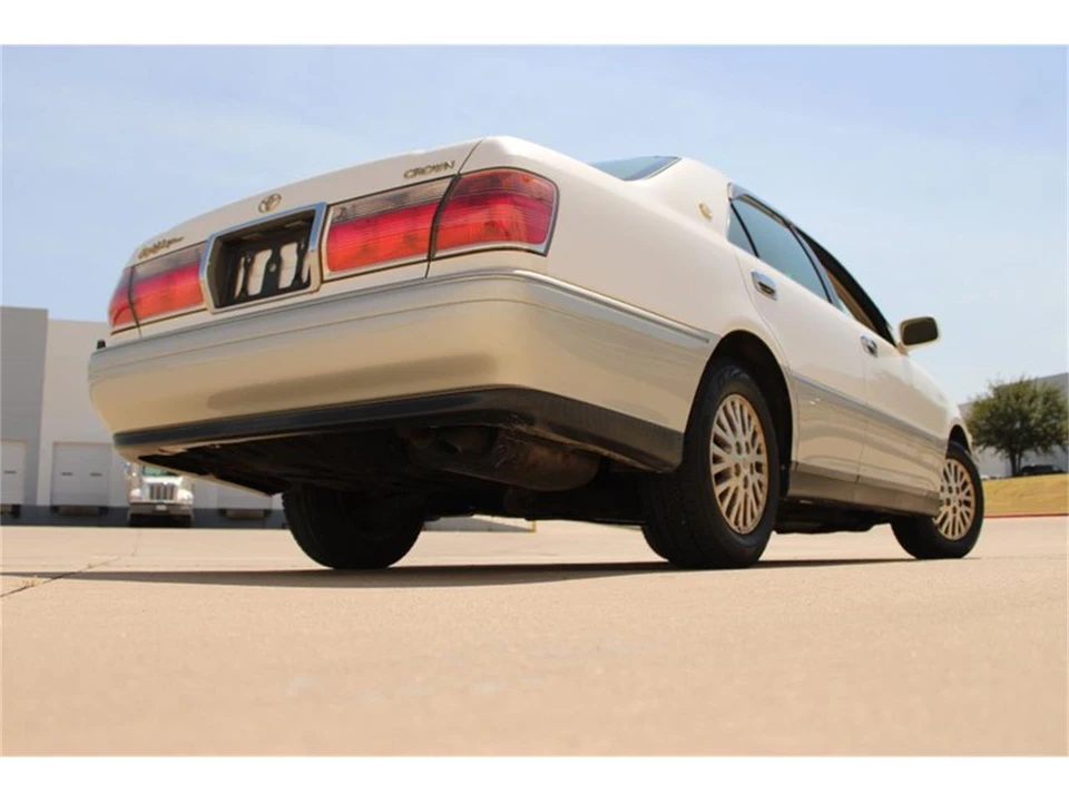 2001 Toyota Crown 10th Gen - Image 16 of 31