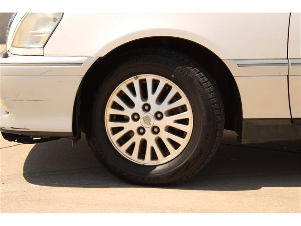 2001 Toyota Crown 10th Gen - Image 27 of 31