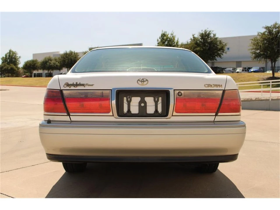 2001 Toyota Crown 10th Gen - Image 12 of 31