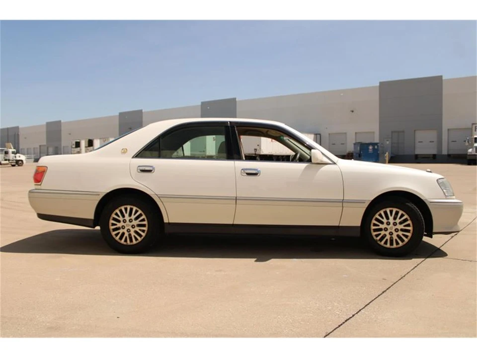 2001 Toyota Crown 10th Gen - Image 18 of 31