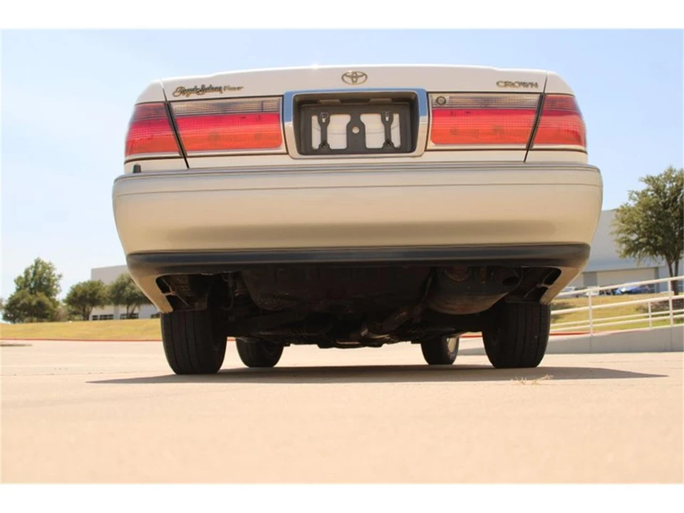 2001 Toyota Crown 10th Gen - Image 13 of 31