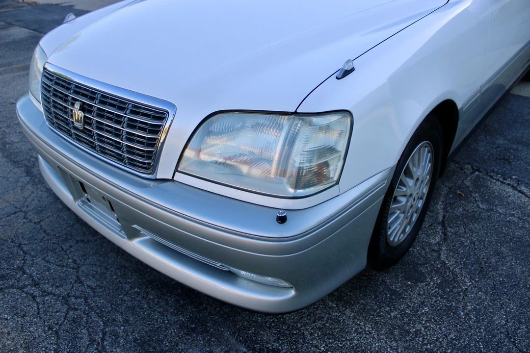 2001 Toyota Crown - Image 12 of 31