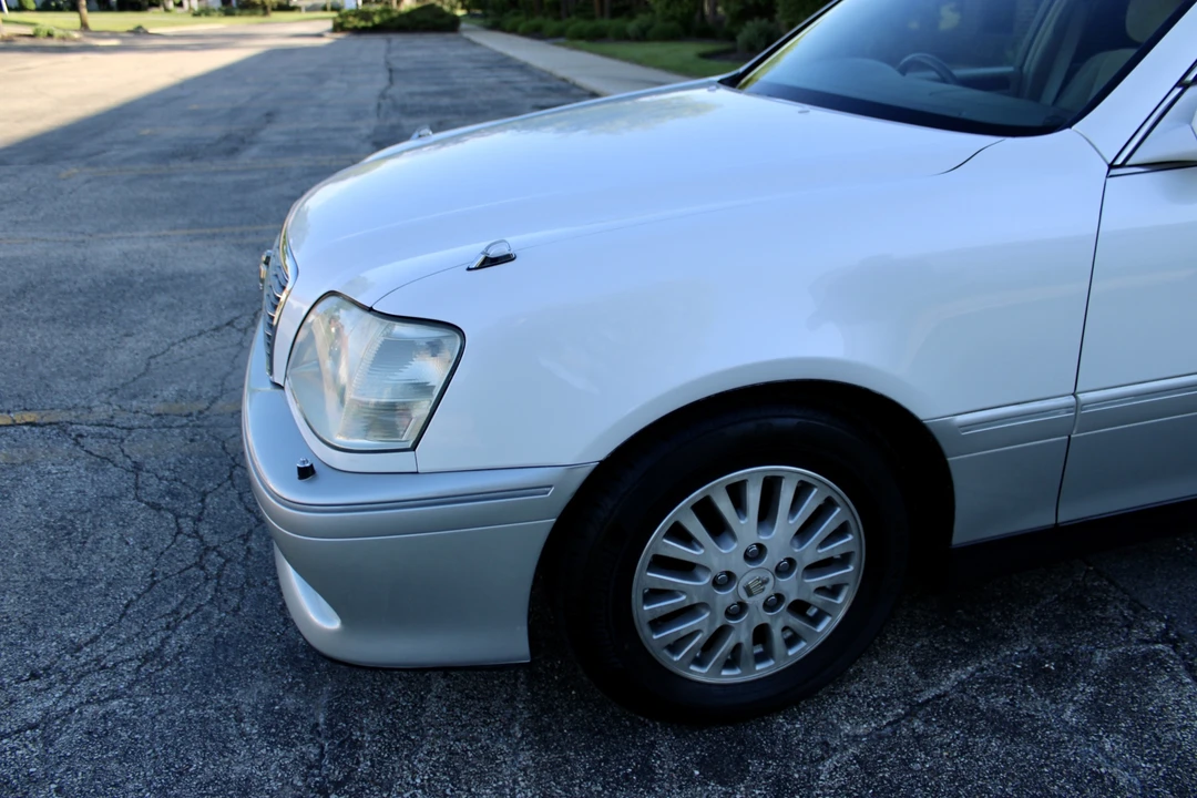 2001 Toyota Crown - Image 13 of 31