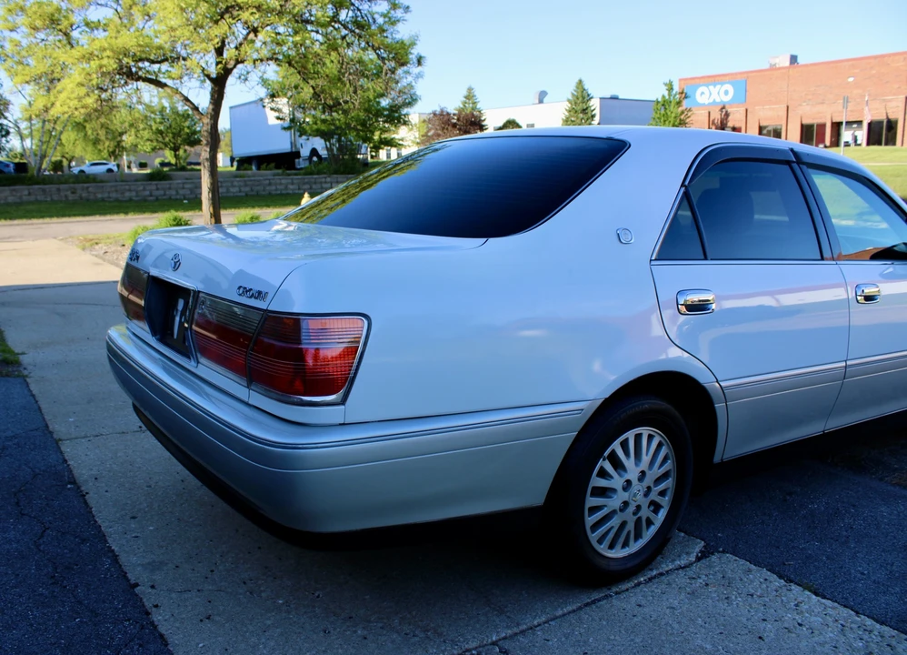 2001 Toyota Crown - Image 10 of 31
