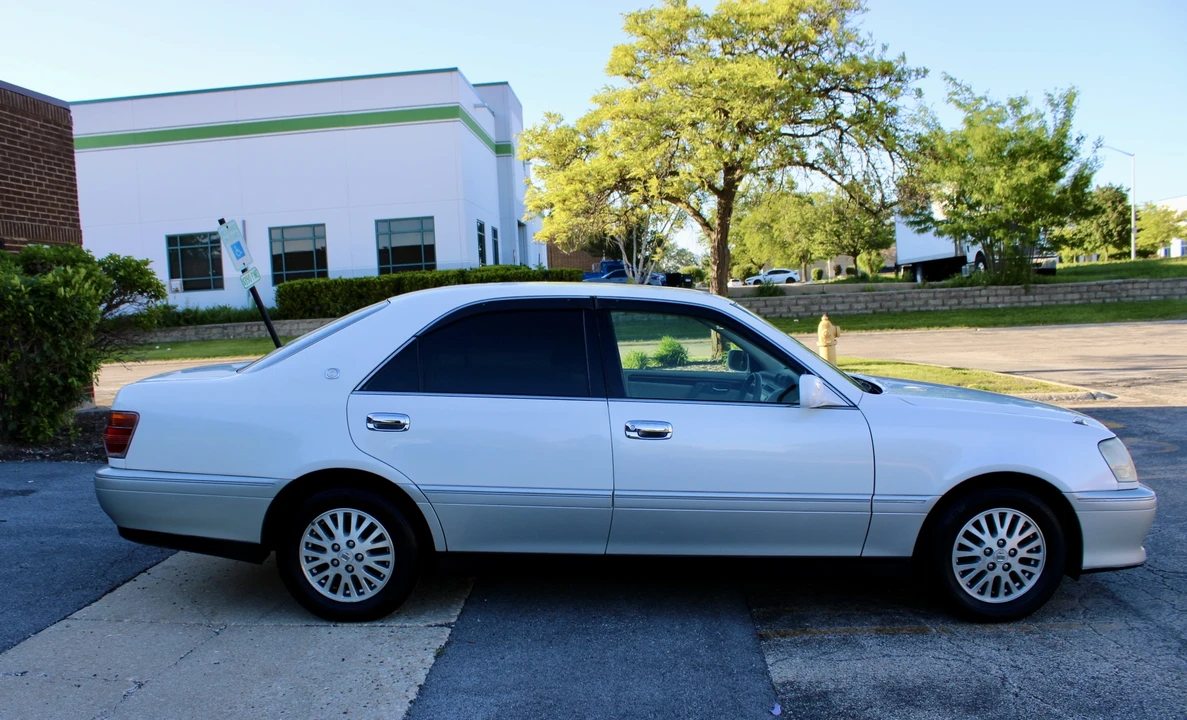 2001 Toyota Crown - Image 5 of 31