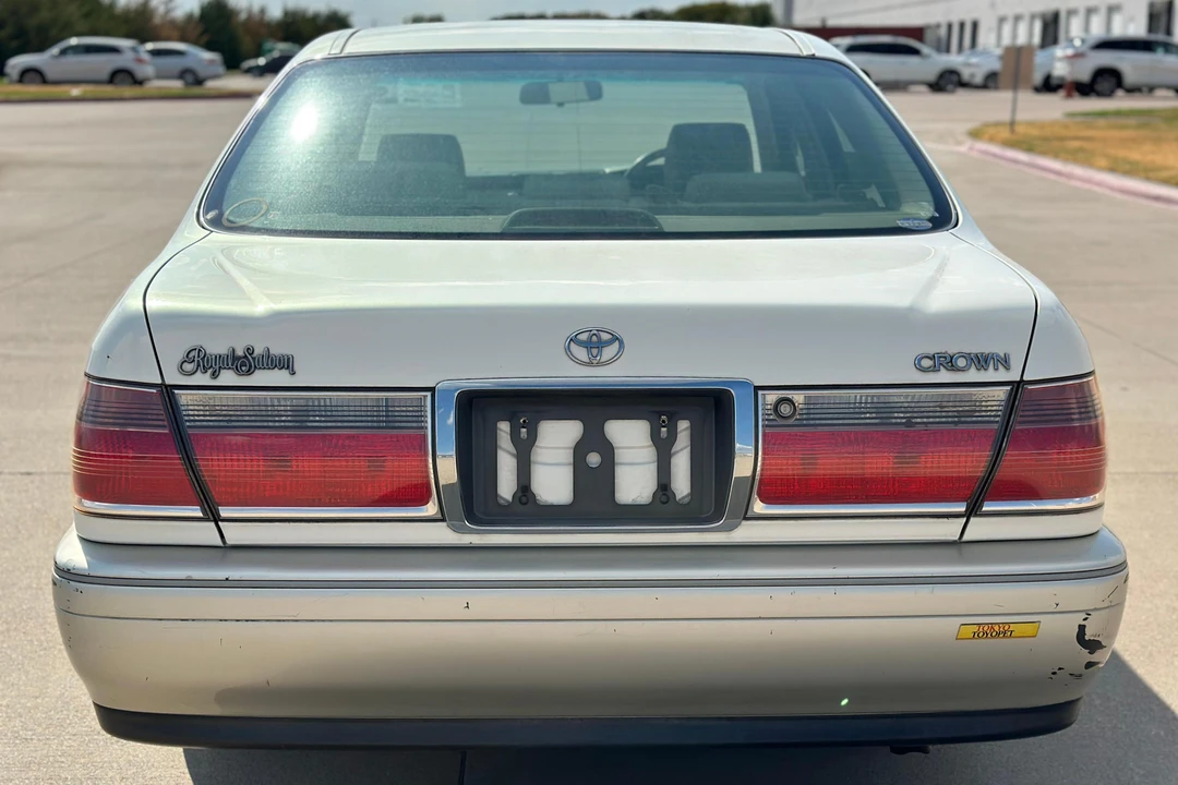 2001 Toyota Crown 10th Gen - Image 5 of 31