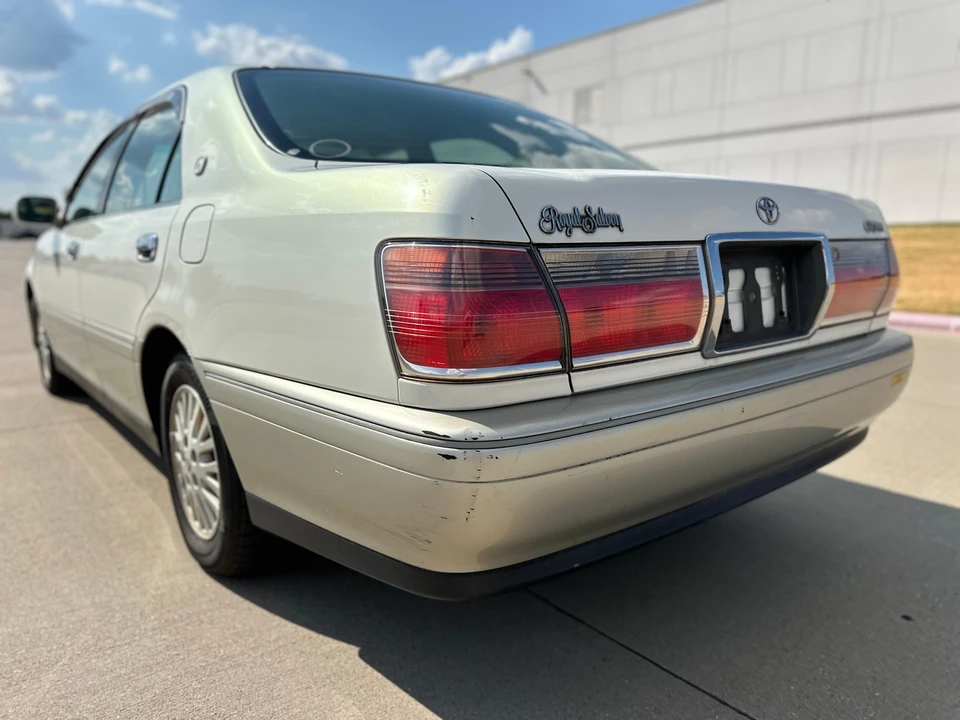 2001 Toyota Crown 10th Gen - Image 8 of 31
