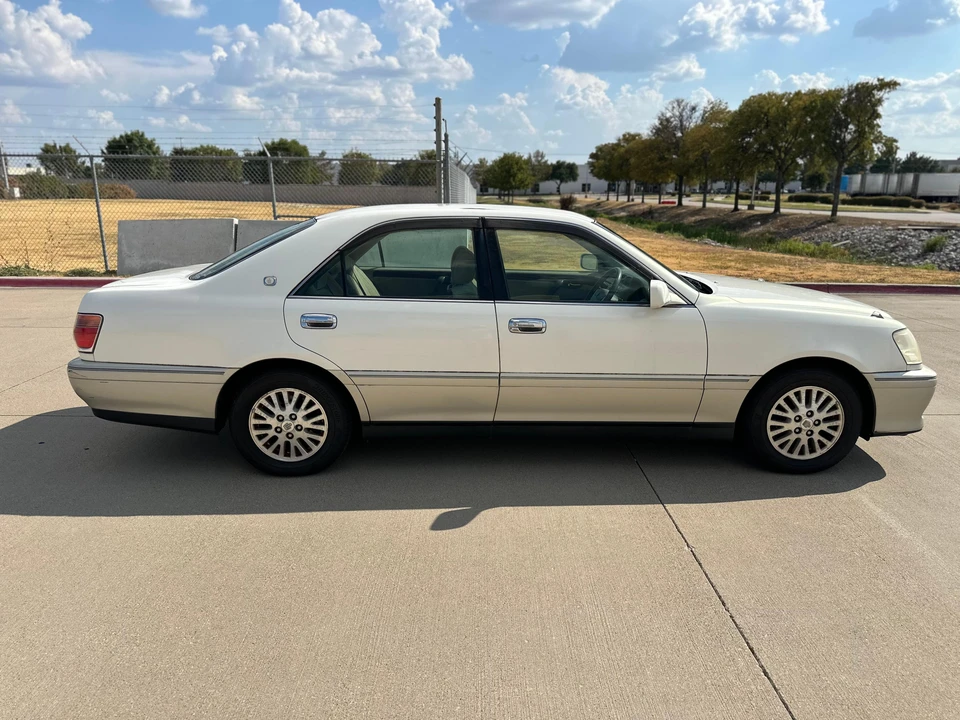 2001 Toyota Crown 10th Gen - Image 12 of 31