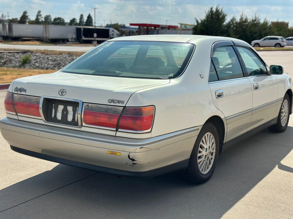 2001 Toyota Crown 10th Gen - Image 10 of 31