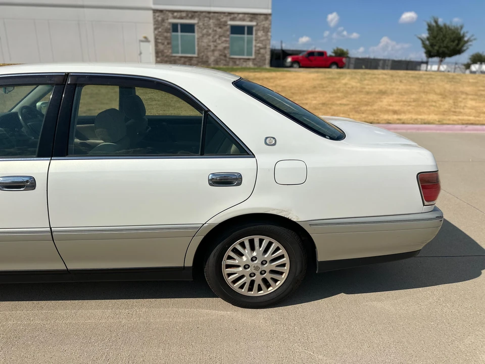 2001 Toyota Crown 10th Gen - Image 15 of 31