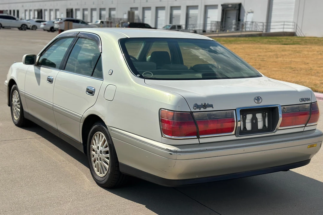 2001 Toyota Crown 10th Gen - Image 4 of 31