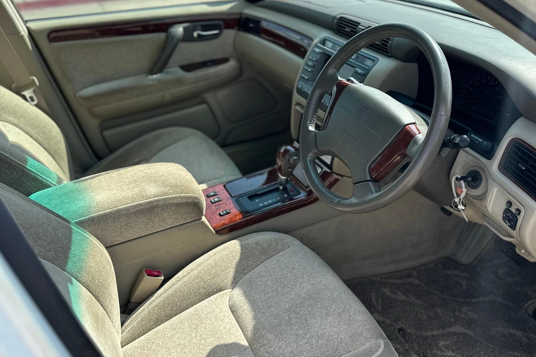 2001 Toyota Crown 10th Gen - Image 28 of 31