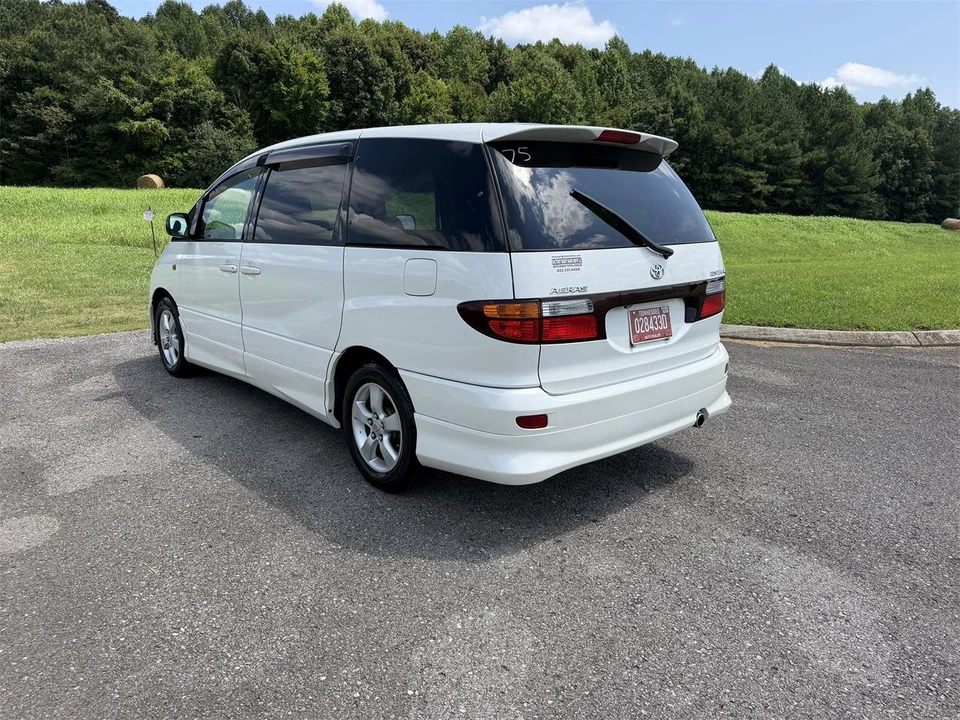 2001 Toyota Previa/Estima 2nd Gen - Image 6 of 31