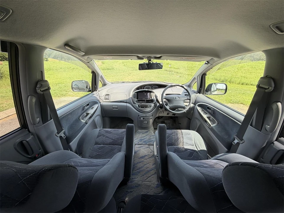 2001 Toyota Previa/Estima 2nd Gen - Image 9 of 31