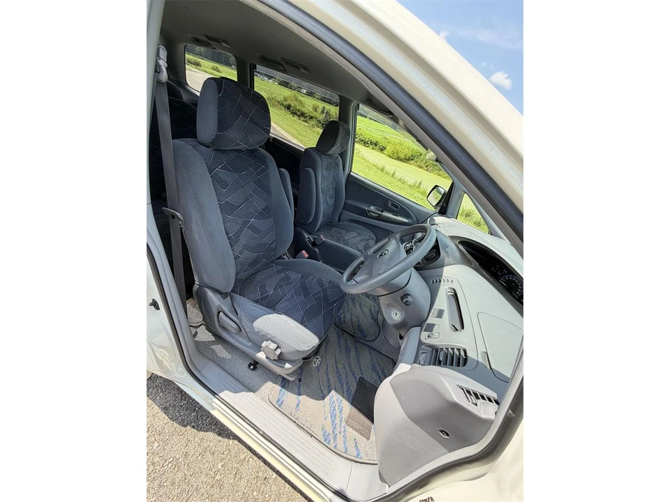 2001 Toyota Previa/Estima 2nd Gen - Image 10 of 31