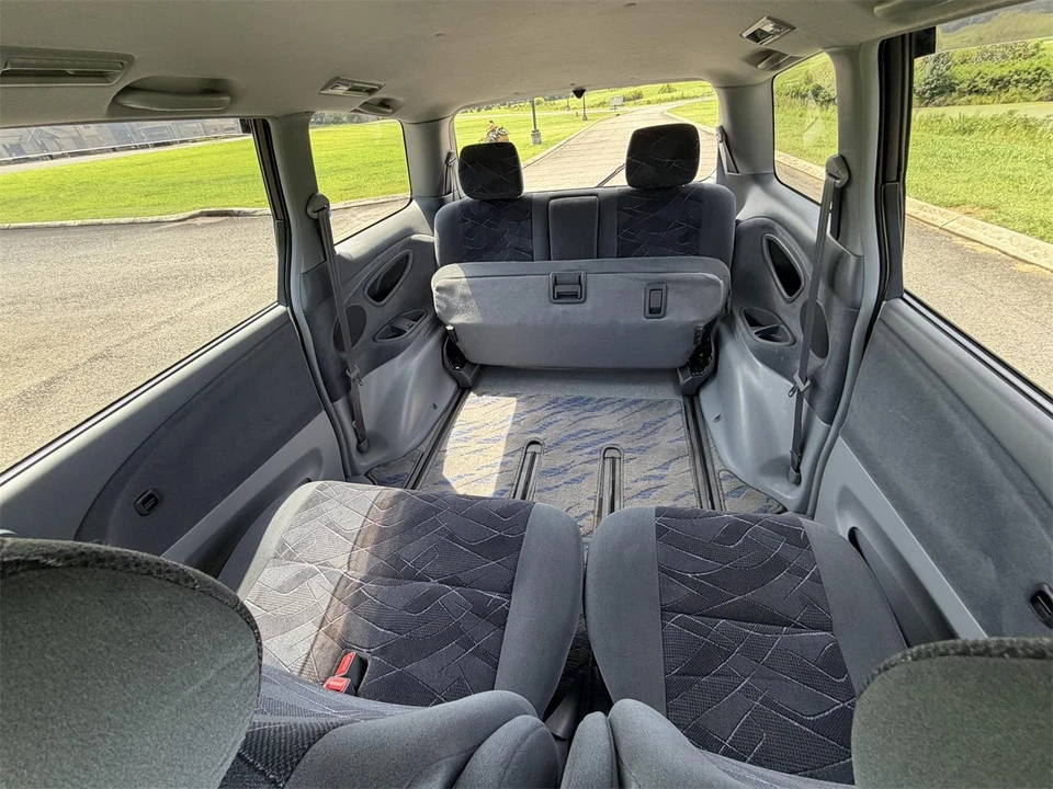 2001 Toyota Previa/Estima 2nd Gen - Image 19 of 31