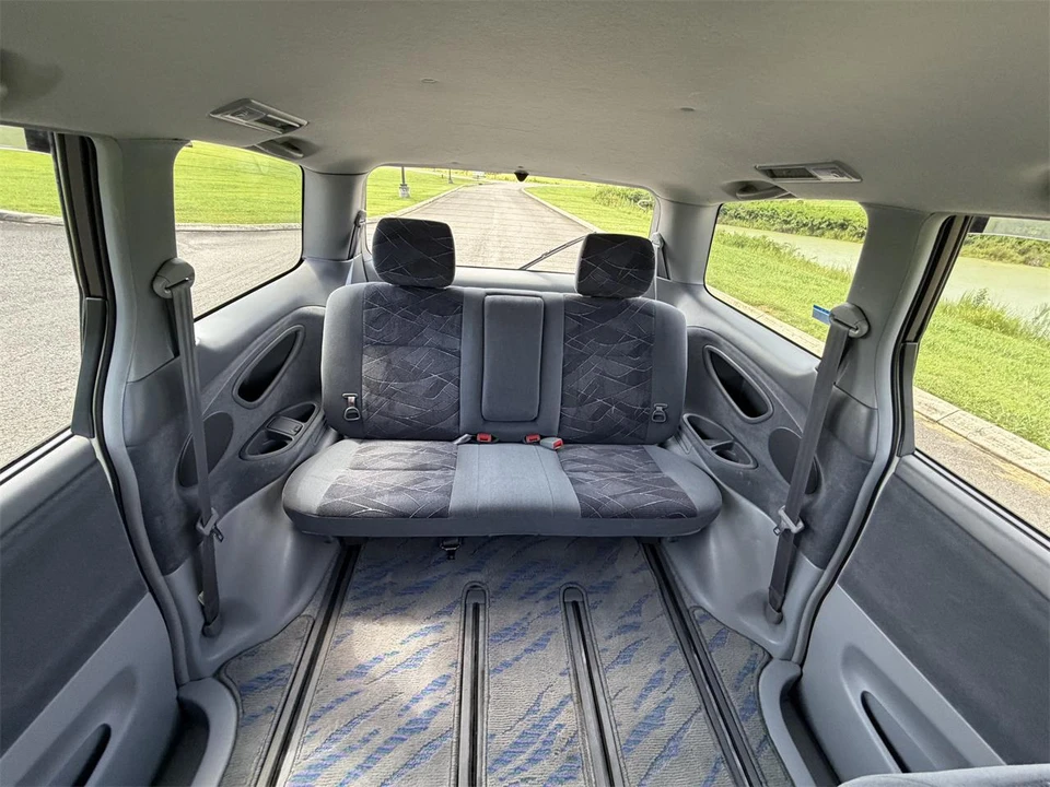 2001 Toyota Previa/Estima 2nd Gen - Image 25 of 31