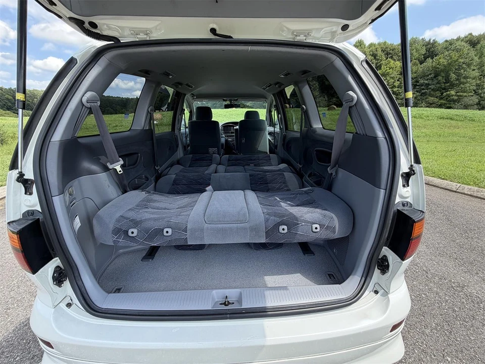 2001 Toyota Previa/Estima 2nd Gen - Image 28 of 31