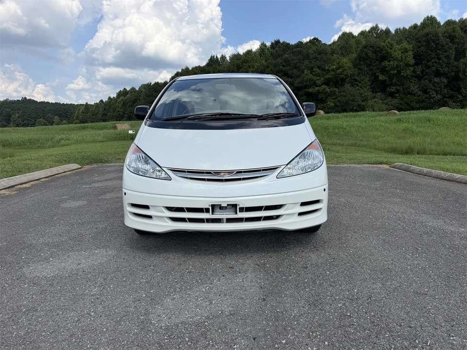 2001 Toyota Previa/Estima 2nd Gen - Image 3 of 31