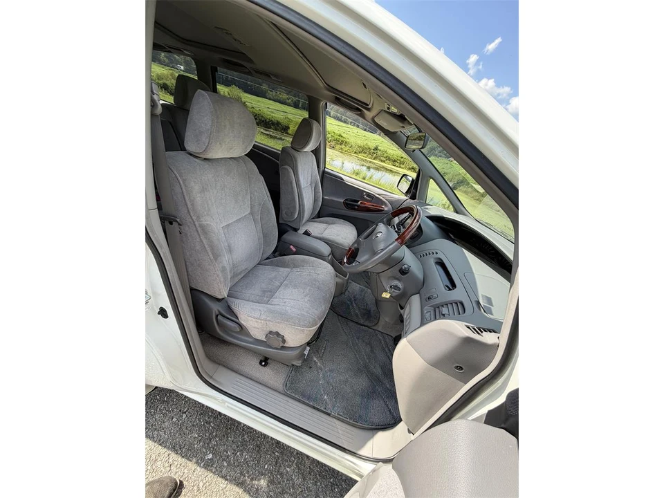 2001 Toyota Previa/Estima 2nd Gen - Image 15 of 31