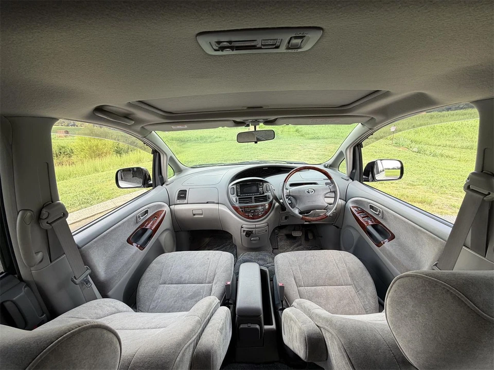 2001 Toyota Previa/Estima 2nd Gen - Image 17 of 31