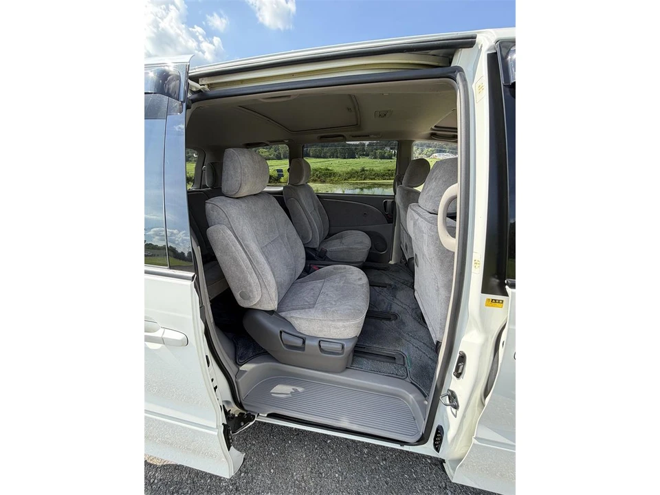 2001 Toyota Previa/Estima 2nd Gen - Image 24 of 31