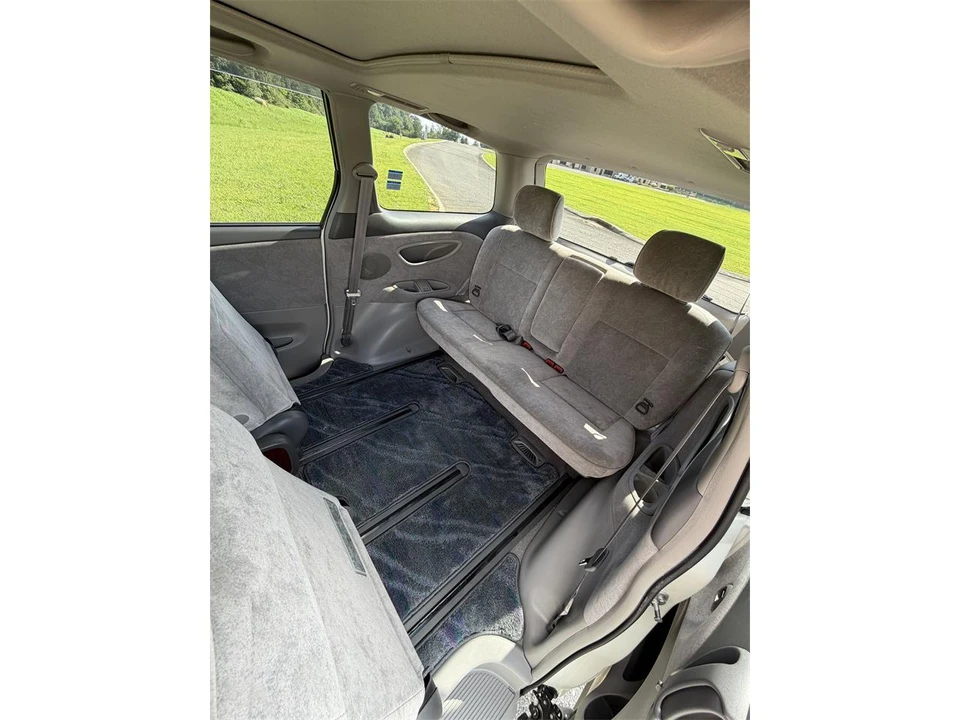 2001 Toyota Previa/Estima 2nd Gen - Image 26 of 31
