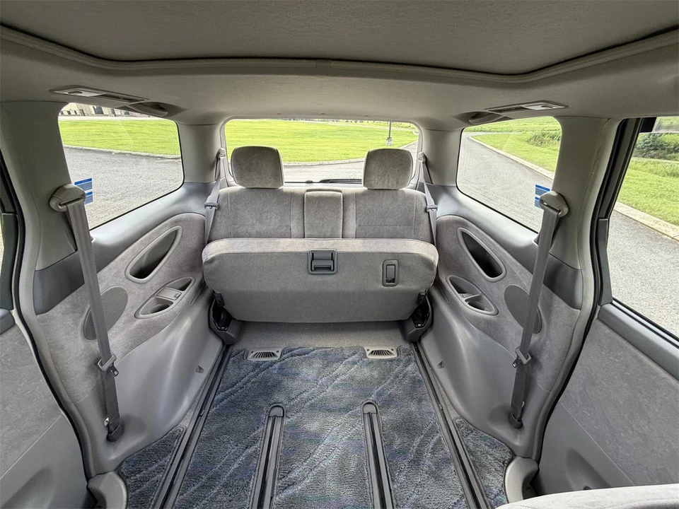 2001 Toyota Previa/Estima 2nd Gen - Image 29 of 31