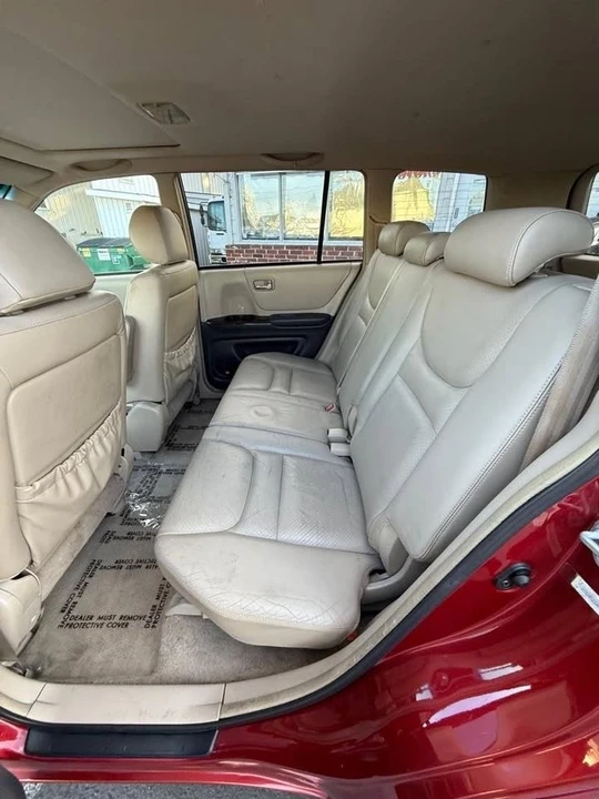 2001 Toyota Highlander - Image 9 of 12