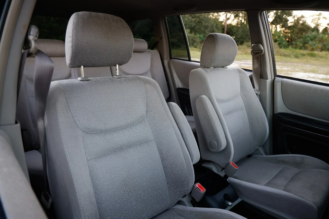 2001 Toyota Highlander - Image 18 of 21