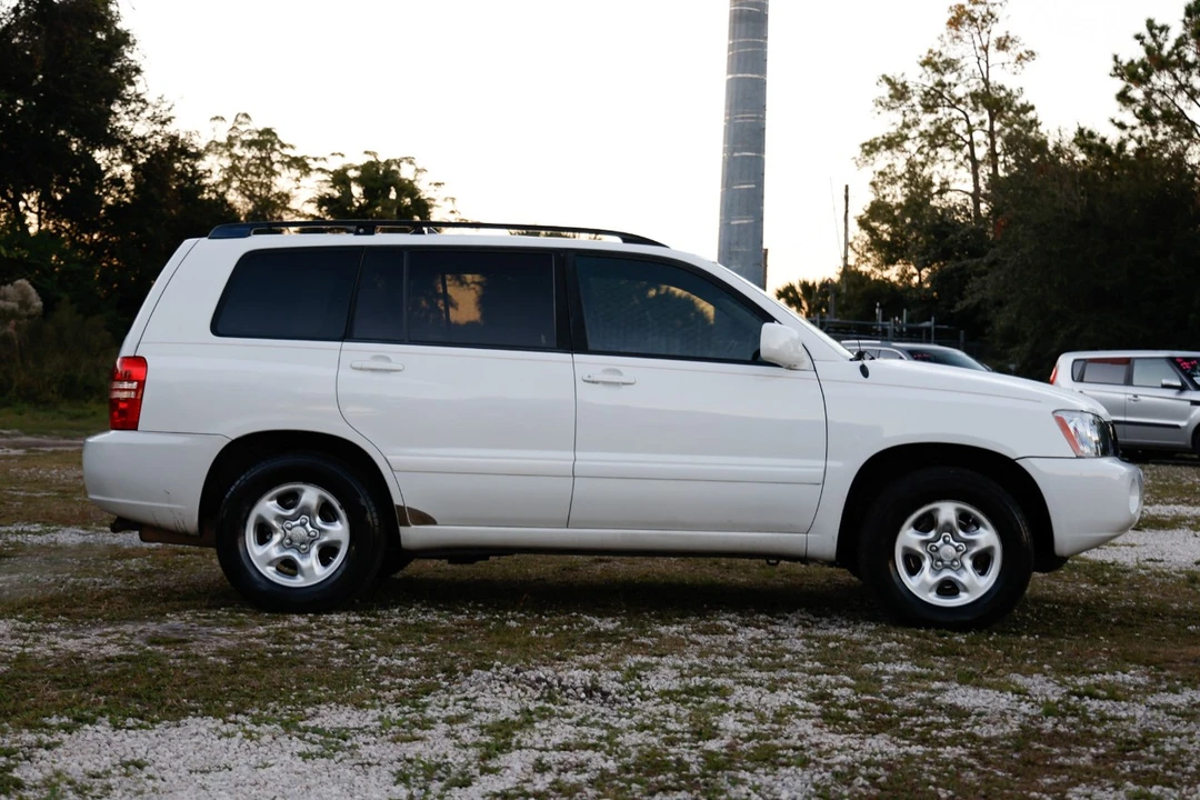 2001 Toyota Highlander - Image 13 of 21