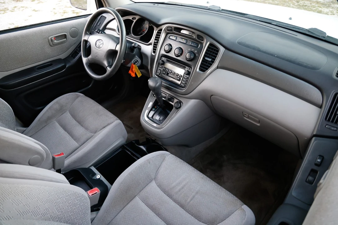 2001 Toyota Highlander - Image 16 of 21
