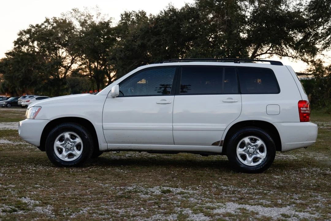 2001 Toyota Highlander - Image 3 of 12
