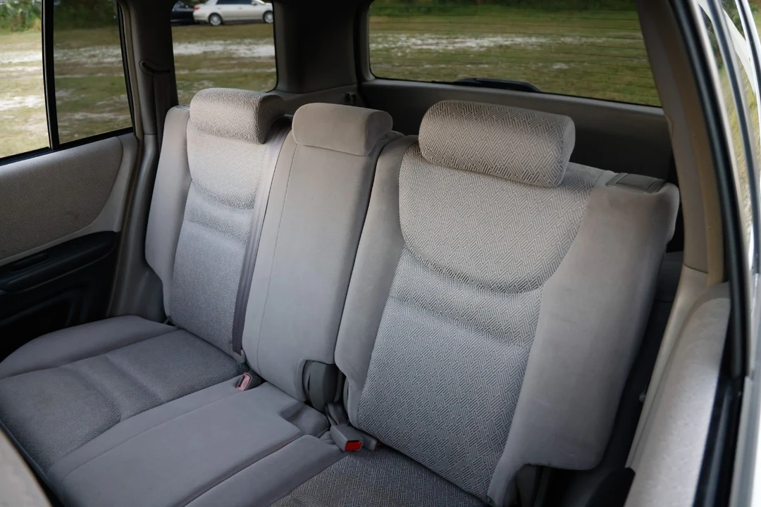 2001 Toyota Highlander - Image 8 of 12