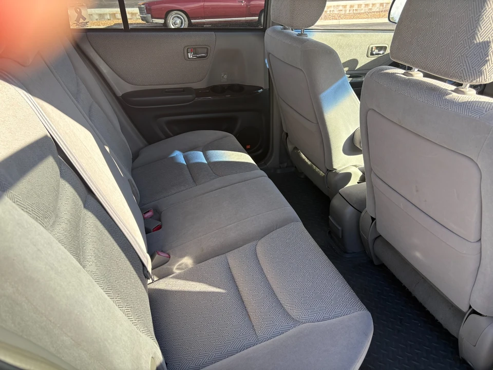 2001 Toyota Highlander - Image 12 of 21