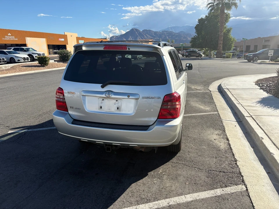 2001 Toyota Highlander - Image 9 of 21