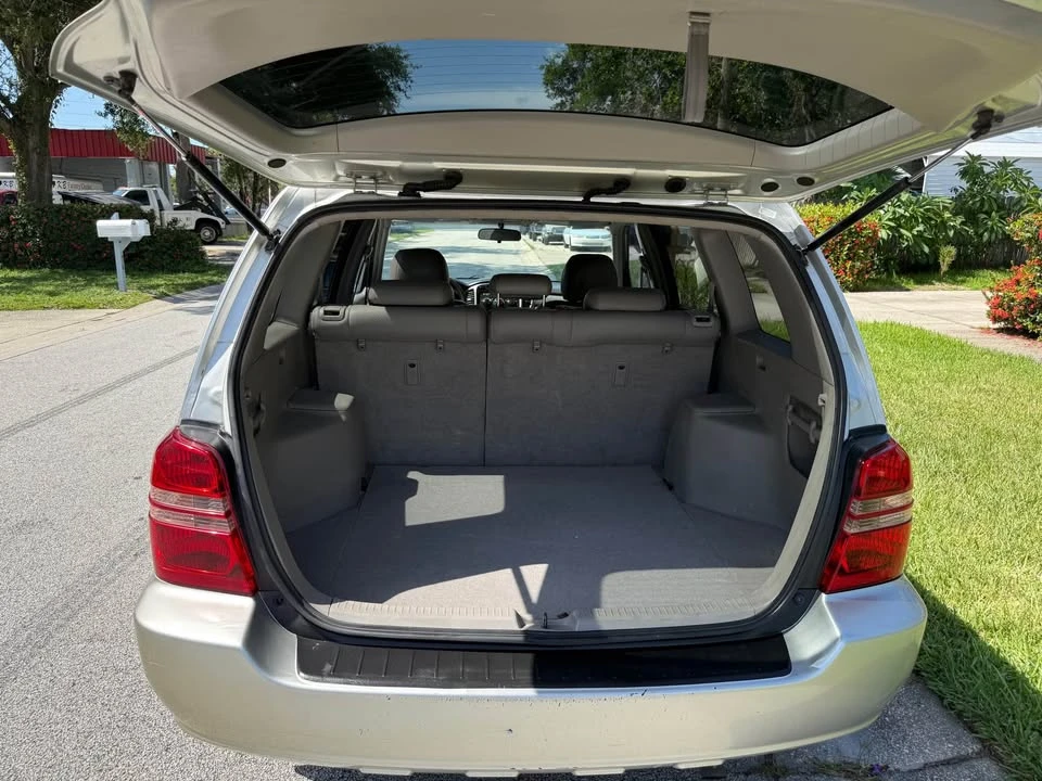 2001 Toyota Highlander - Image 15 of 15